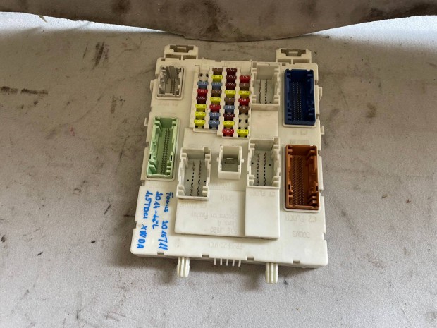 Ford Focus III MK3 F1ET14014BNF Biztos�t�kt�bla Utast�r GEM BSI BCM