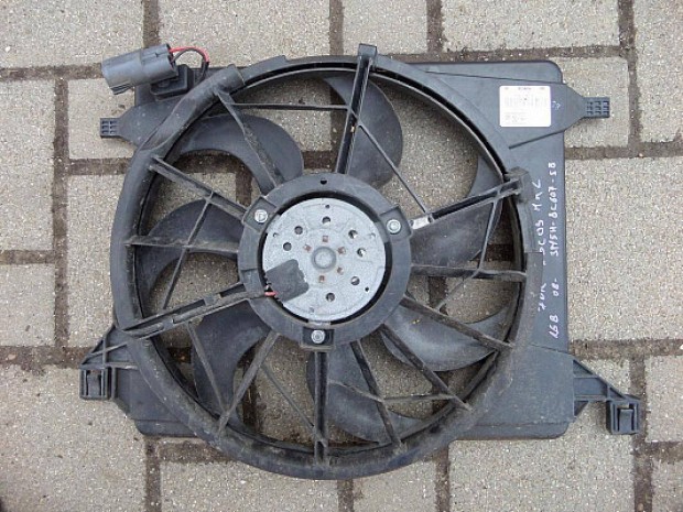 Ford Focus II MK2 2 1.6 benzines hűtőventillátor szabályzóval kerettel