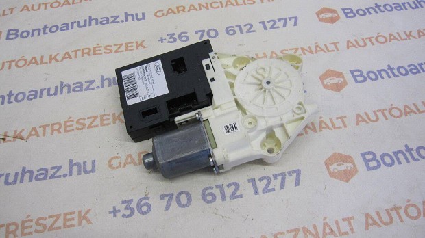 Ford Focus II MK2 2 Eladó 3 ajtós jobb első elektromos ablakemelő moto