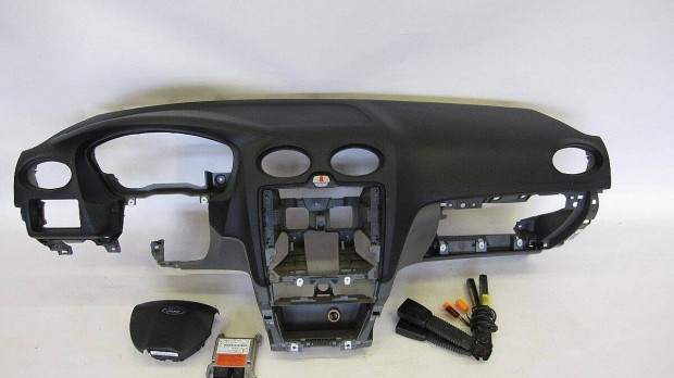 Ford Focus II MK2 2 Eladó gyári, bontott légzsákszett, műszerfal , kom