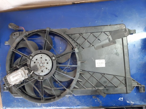 Ford Focus II Vízhűtő Ventilátor