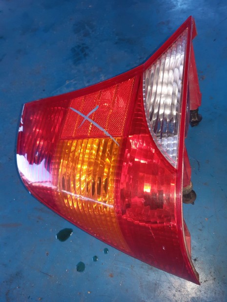Ford Focus I Bal Hátsó Lámpabúra