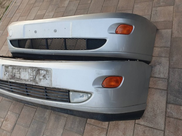 Ford Focus I-es els� l�kh�r�t�.