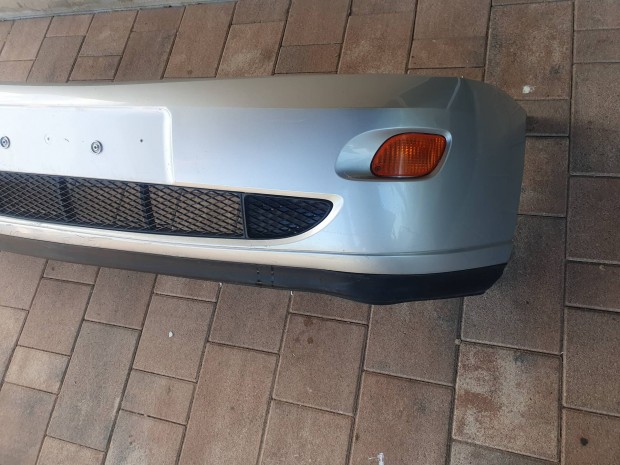 Ford Focus I-es első lökhárító.