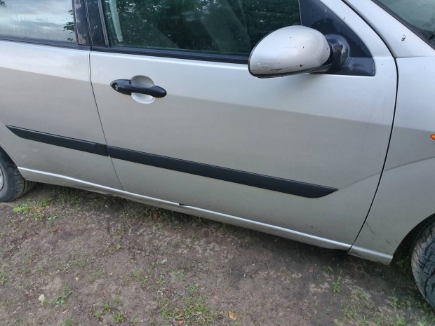 Ford Focus I-es jobb első ajtó.