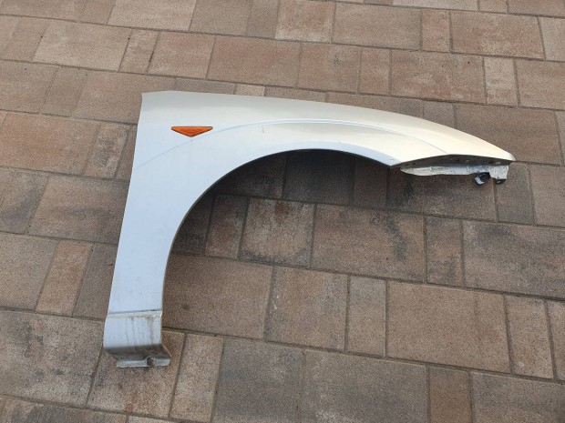 Ford Focus I-es jobb els� s�rv�d�.