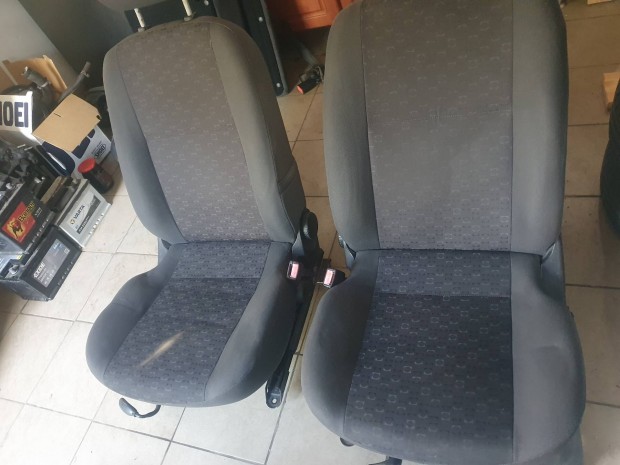 Ford Focus I-es kombi lsgarnitra.
