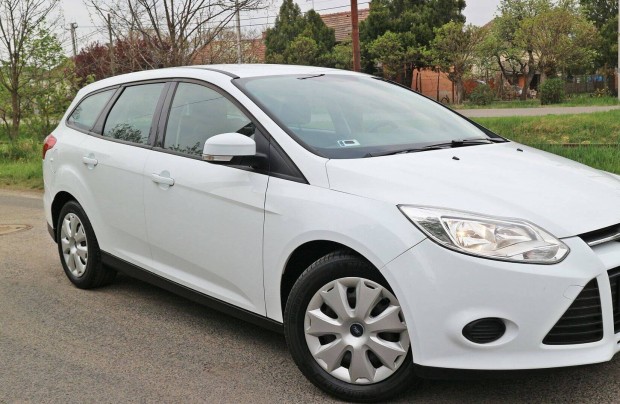 Ford Focus Kombi Hts Futm 2011-Tl!