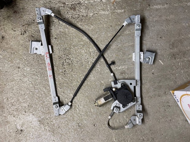 Ford Focus MK1 Bal els Elektromos Ablakemel Szerkezet motorral