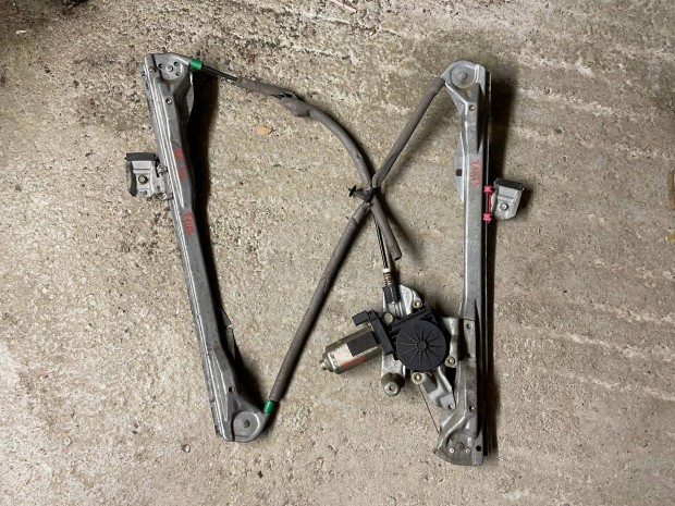 Ford Focus MK1 Bal els� Elektromos Ablakemel� Szerkezet motorral