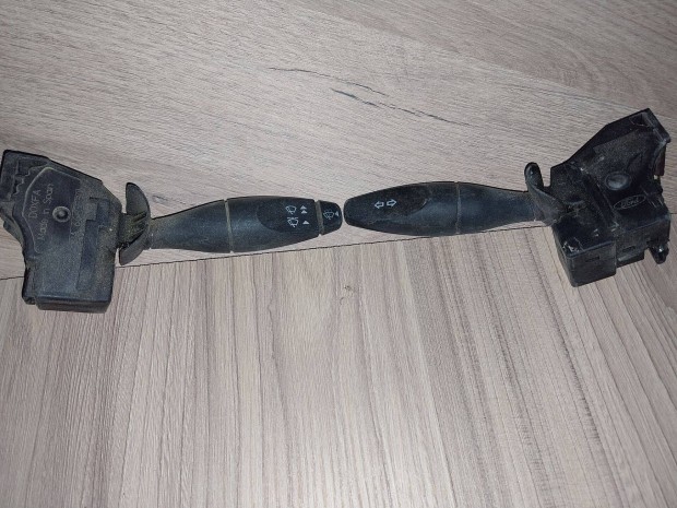 Ford Focus MK1 alkatr�szek egyben 98-2004-ig