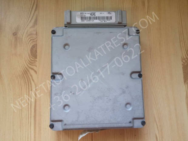 Ford Focus MK1 motorvezrl ECU 98AB-12A650-CGH