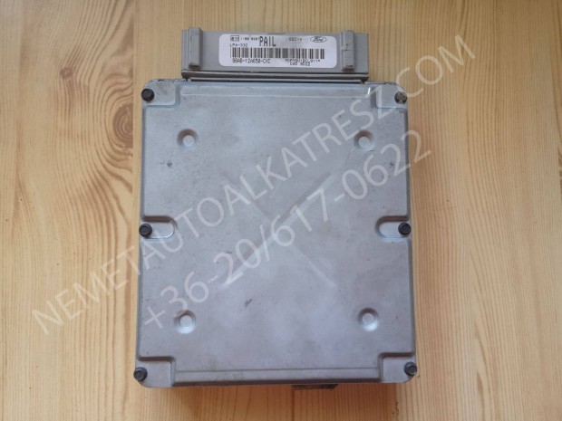 Ford Focus MK1 motorvezrl ECU 98AB-12A650-CXC