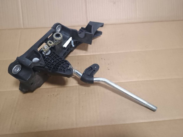 Ford Focus MK2 1.6 benzin v�lt�kulissza