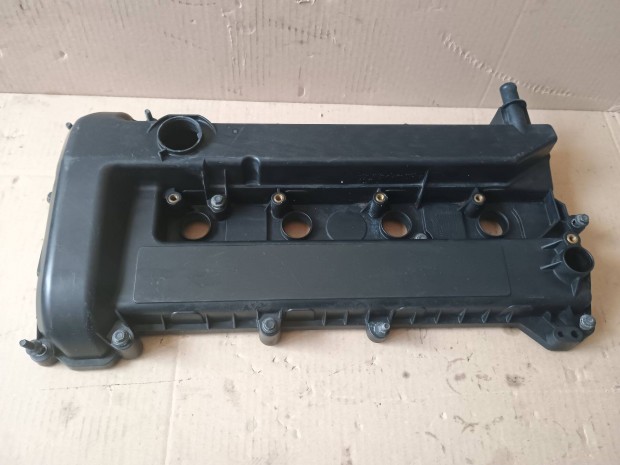 Ford Focus MK2 2.0 benzin szelepfedél - sérült / törött
