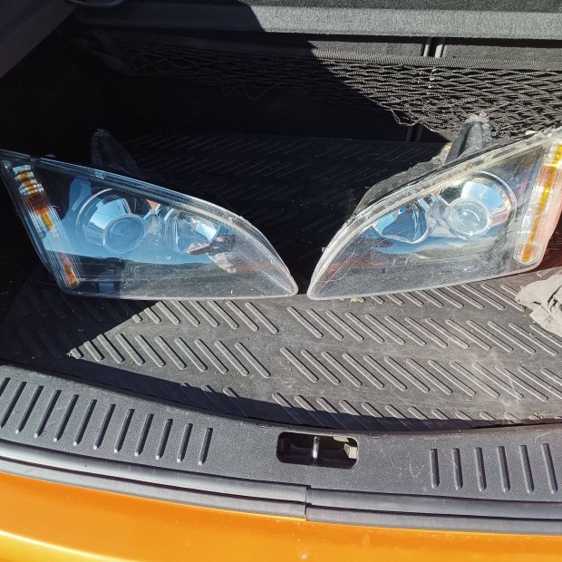 Ford Focus MK2 Xenon fnyszr pr