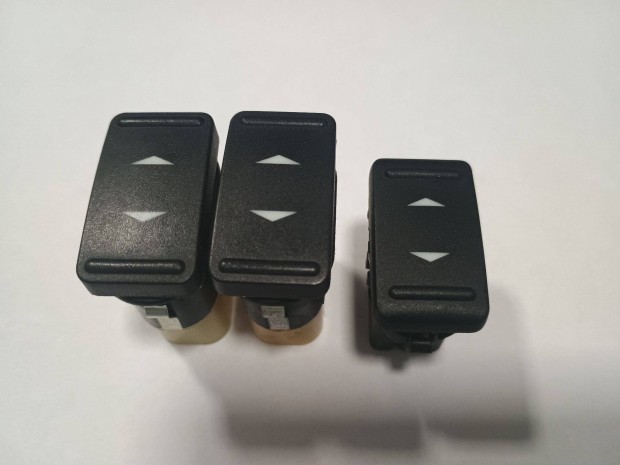 Ford Focus MK2 ablakemel� gombok - t�bbf�le