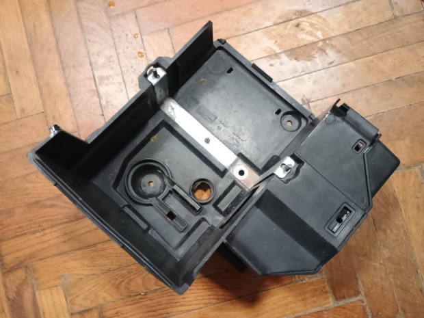 Ford Focus MK2 akkumul�tor tart� 3M51-10723-AM