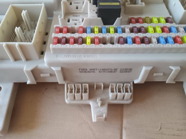 Ford Focus MK2 komfort GEM modul 4M5T-14A073-DF