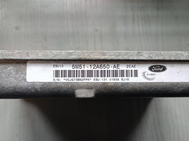 Ford Focus MK2 motorvezérlő ECU 5M51-12A650-AE ESU-131