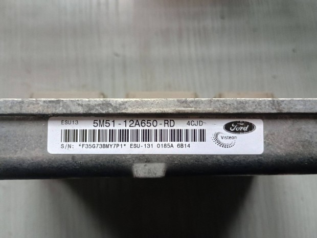 Ford Focus MK2 motorvezérlő ECU 5M51-12A650-RD ESU131