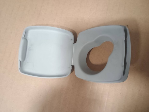 Ford Focus MK2 m�anyag burkolat 4M51-N52005-ACW