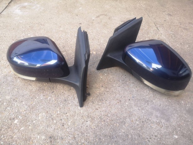 Ford Focus MK3 gyári visszapillantó tükör bal jobb