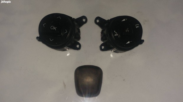 Ford Focus MK3 kormánykezelő gomb