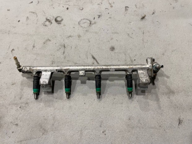 Ford Focus Mk1 1.4-1.6 16V benzin injector h�d befecskendez�kkel