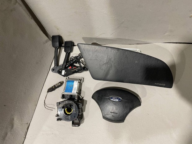 Ford Focus Mk1 Facelift nagy jeles komplett légzsák szett