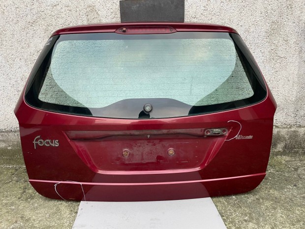 Ford Focus Mk1 Kombi bordó csomagtér ajtó üveggel