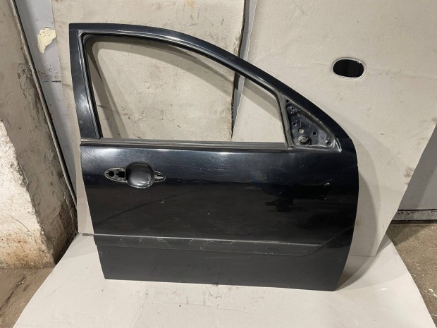 Ford Focus Mk1 Panter Black F8 színkódú jobb első rozsda mentes ajtó