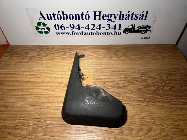 Ford Focus Mk1 bal hátsó sárfogó