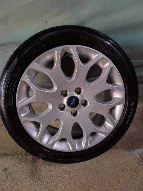 Ford Focus Mk2 17" 5x108 alufelni garnitúra eladó!