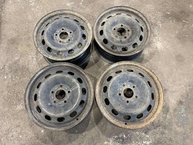 Ford Focus Mk2-2.5 C-Max 15"-os acélfelni lemezfelni 5X108