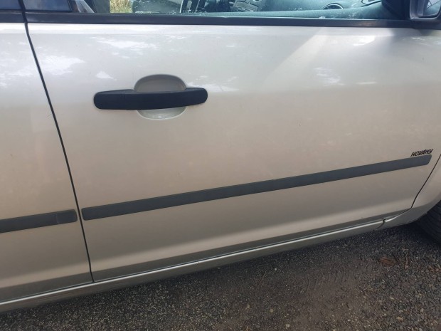 Ford Focus Mk2 jobb első ajtó.