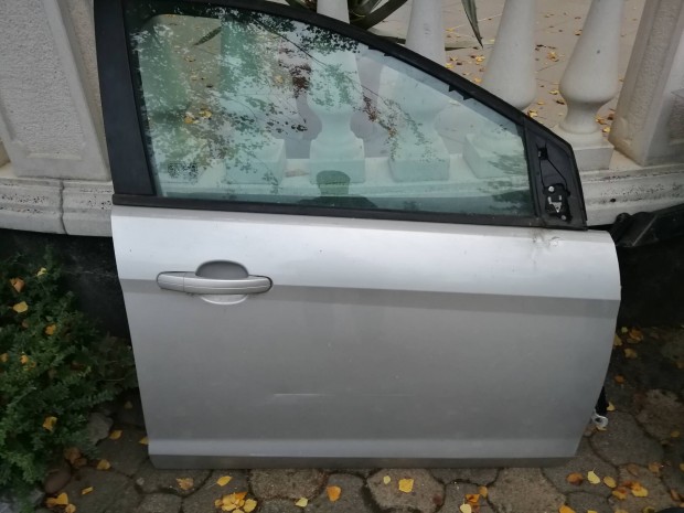 Ford Focus Mk2 jobb els ajt kombi 2008-