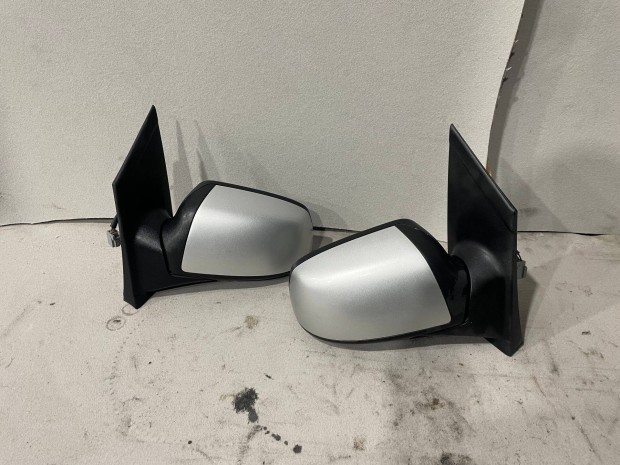 Ford Focus Mk2 k�ls� elektromos f�thet� gy�ri t�k�r ez�st sz�nben