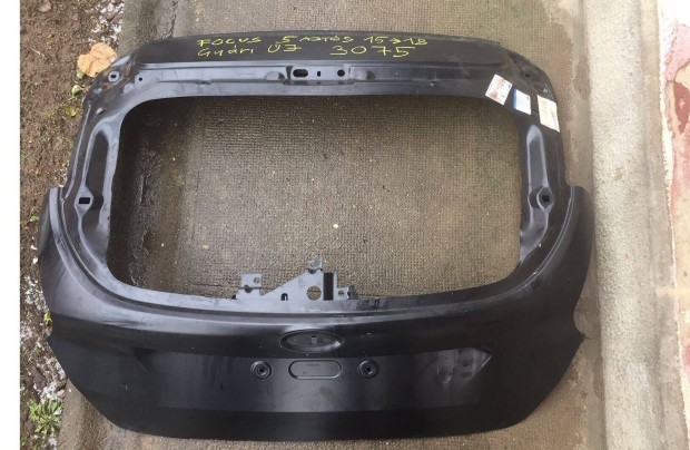 Ford Focus Mk3.5 5 ajtós gyári új csomagtér ajtó (2015-2018)