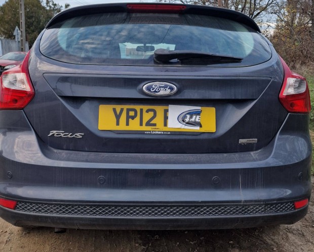 Ford Focus Mk3 Csomagtérajtók,hátsó lámpák,lökhárítók