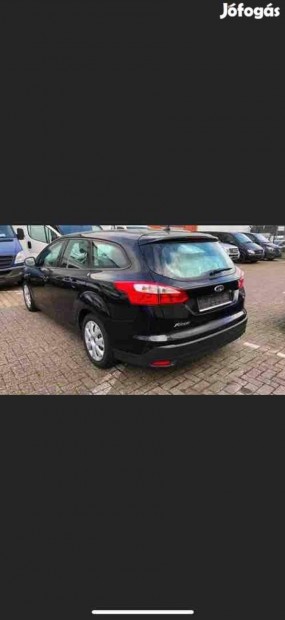 Ford Focus Mk3 Hátsó lökhárító