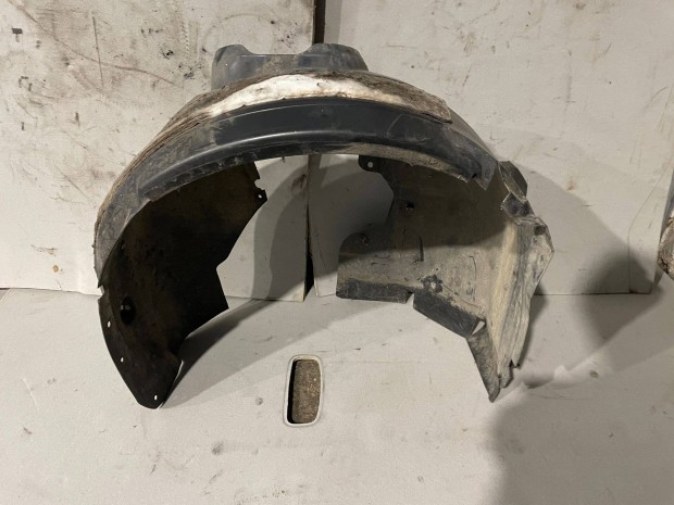 Ford Focus Mk3 gy�ri Jobb els� Dobbet�t Ker�kj�rati M�anyag AM51-R1611