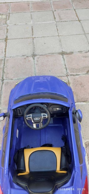 Ford Focus RS elektromos kisautó