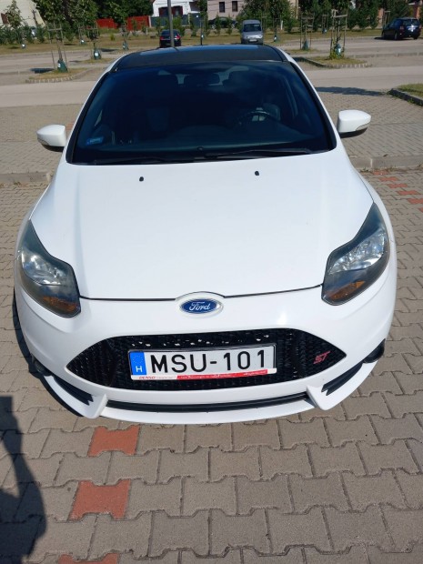 Ford Focus ST3 elad