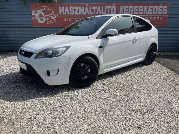 Ford Focus ST 2.5 T Megrztt szervizszmlk