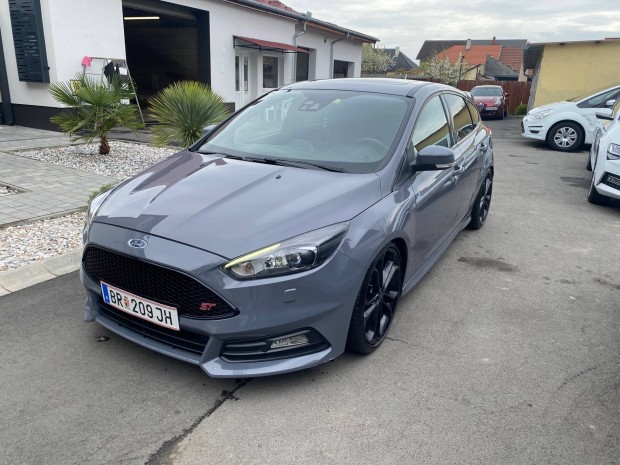 Ford Focus ST