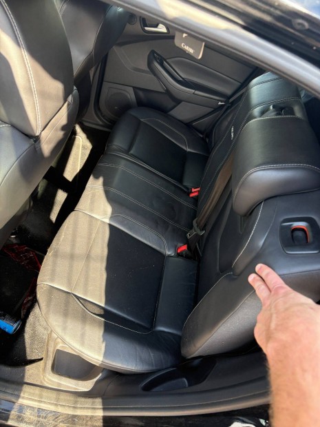 Ford Focus ST egyben