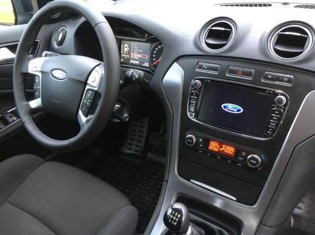 Ford Focus, Mondeo, S-max Multimdia Carplay GPS Rdi Tolatkamerval