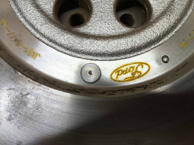 Ford Focus bontott kettőstömegű lendkerék 2521667 és kuplung 2342048