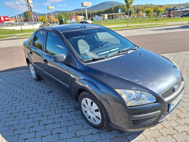 Ford Focus elad